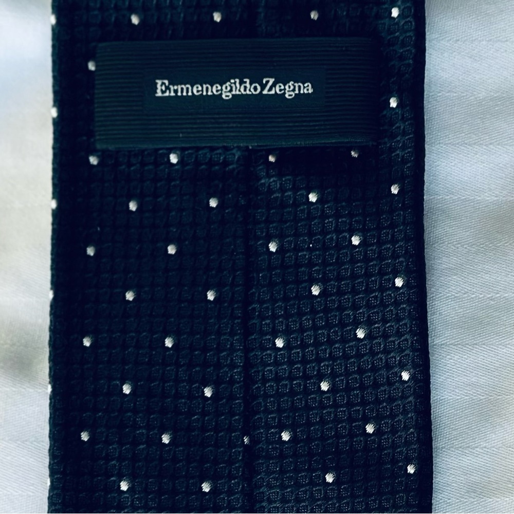 Ermenegildo Zegna Navy Polka Dot Tie. 3” wide. A classic.